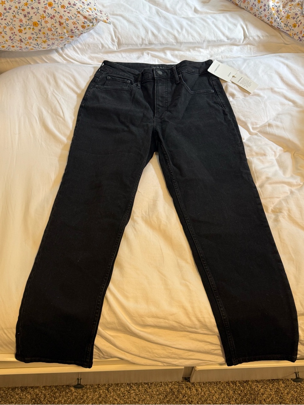 Women's Black Straight-Leg Jeans — Classic Everyday Fit